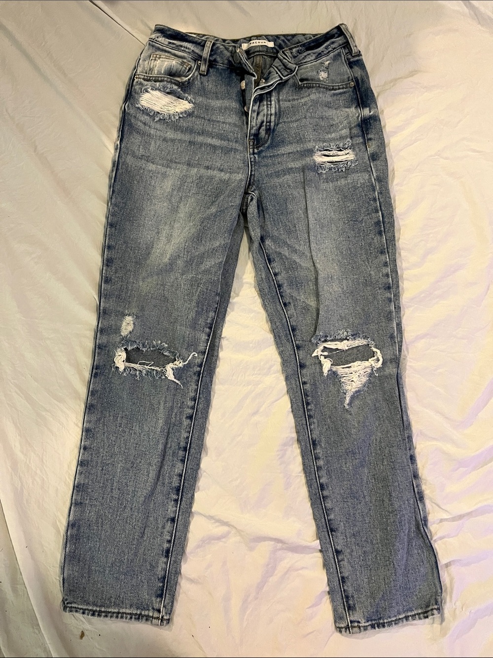 PacSun Distressed Boyfriend Jeans - Grey